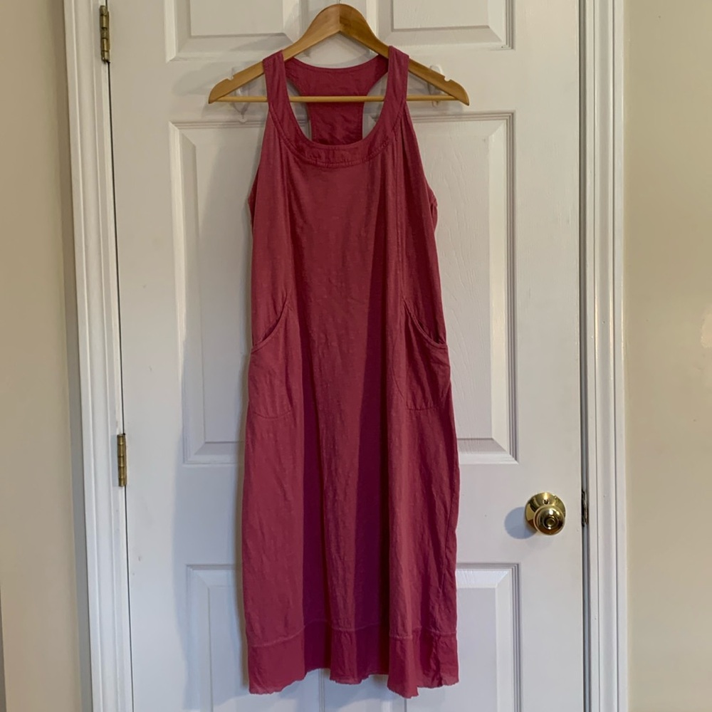 Athleta cotton racer back dress full support bra with pockets